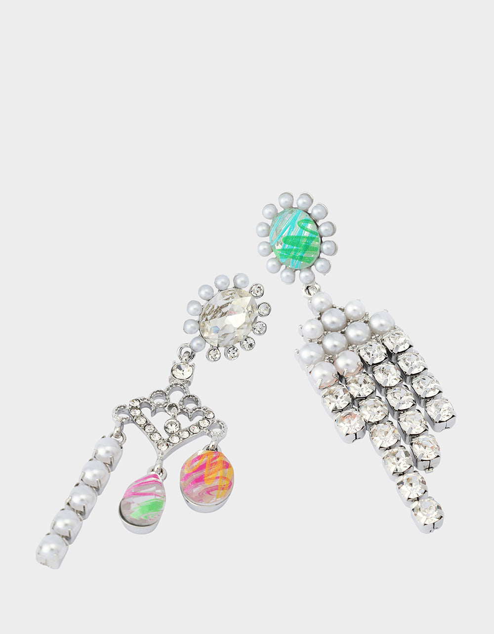 ART CAMPAIGN CHANDELIER MISMATCH EARRINGS - Image 3